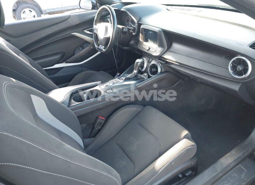 Photo 5 of 2016 Chevrolet Camaro 1LT (VIN 1G1FB1RX9G0177093)