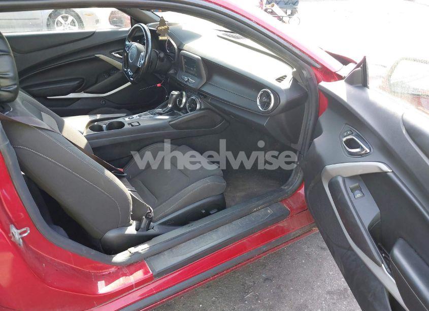 Photo 5 of 2016 Chevrolet Camaro 1LT (VIN 1G1FB1RX9G0188546)