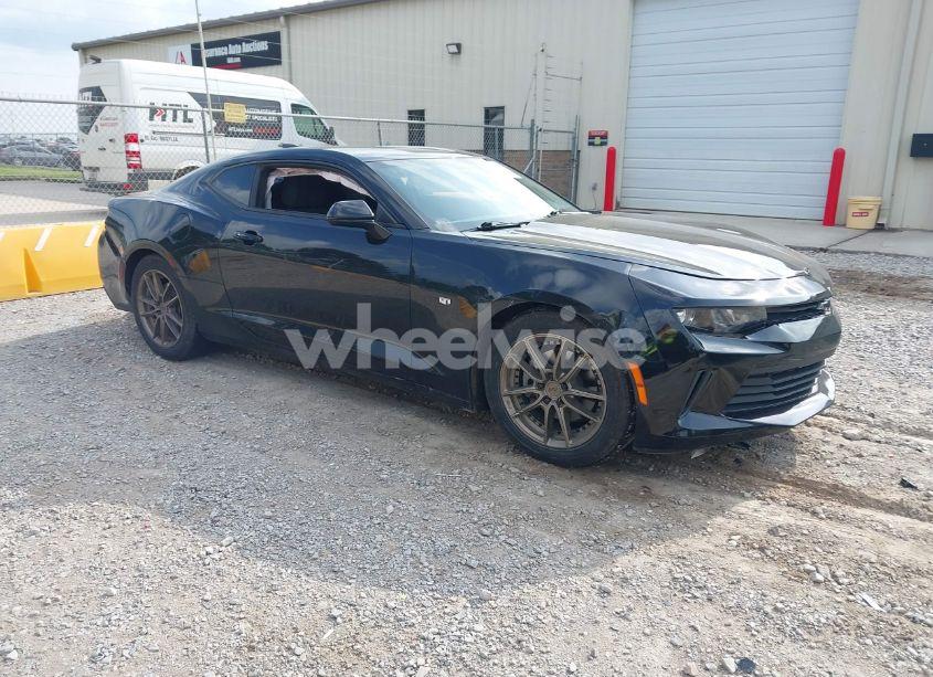2017 Chevrolet Camaro LT (VIN 1G1FB1RX9H0117624) main photo