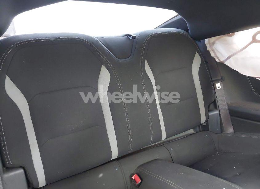 Photo 8 of 2017 Chevrolet Camaro LT (VIN 1G1FB1RX9H0117624)