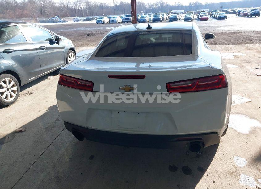 Photo 16 of 2017 Chevrolet Camaro 1LT (VIN 1G1FB1RX9H0119454)