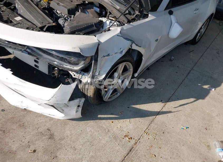 Photo 6 of 2017 Chevrolet Camaro 1LT (VIN 1G1FB1RX9H0119454)