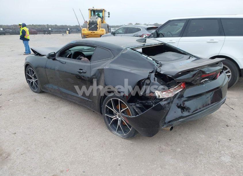 Photo 3 of 2017 Chevrolet Camaro 1LT (VIN 1G1FB1RX9H0189343)