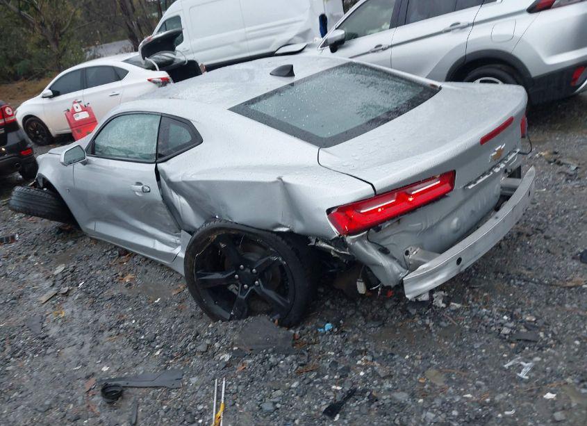 Photo 3 of 2018 Chevrolet Camaro 1LT (VIN 1G1FB1RX9J0158079)