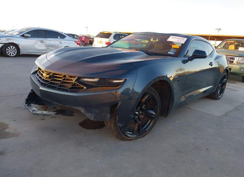 Photo 2 of 2019 Chevrolet Camaro 1LT (VIN 1G1FB1RX9K0124225)