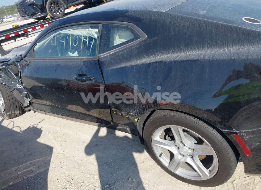 Photo 18 of 2020 Chevrolet Camaro RWD 1LT (VIN 1G1FB1RX9L0110374)