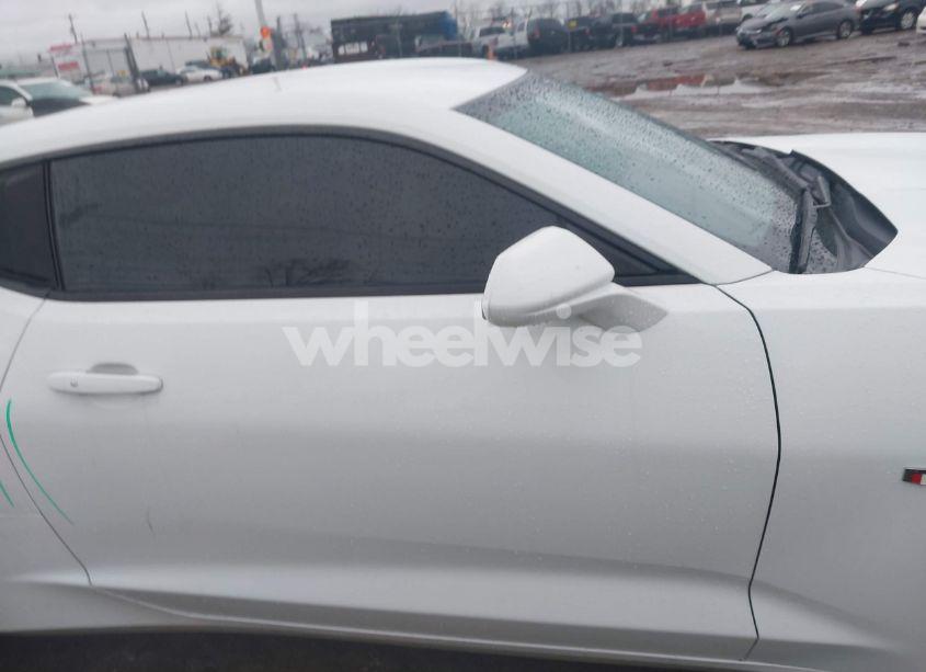 Photo 13 of 2020 Chevrolet Camaro RWD 1LT (VIN 1G1FB1RX9L0147814)