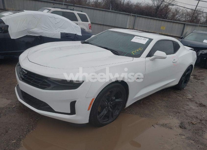 Photo 2 of 2020 Chevrolet Camaro RWD 1LT (VIN 1G1FB1RX9L0147814)