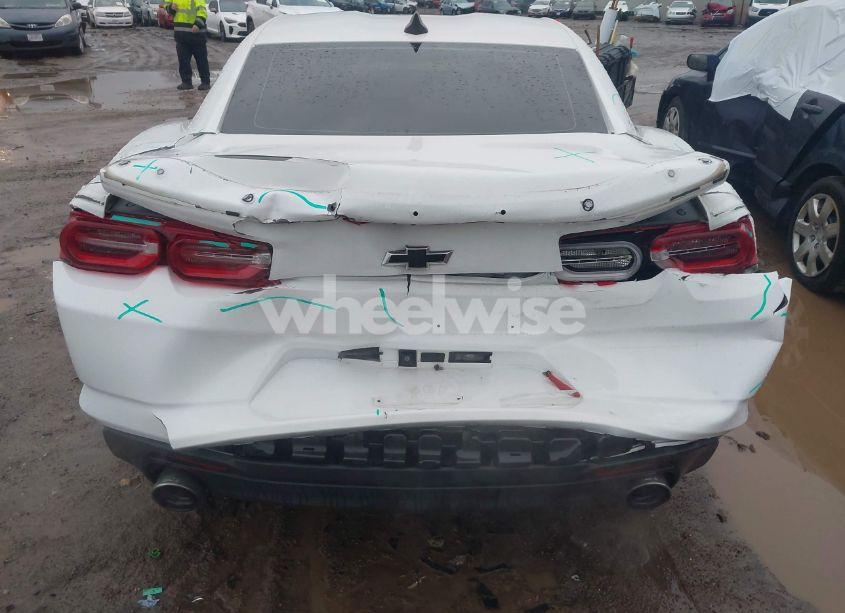 Photo 6 of 2020 Chevrolet Camaro RWD 1LT (VIN 1G1FB1RX9L0147814)