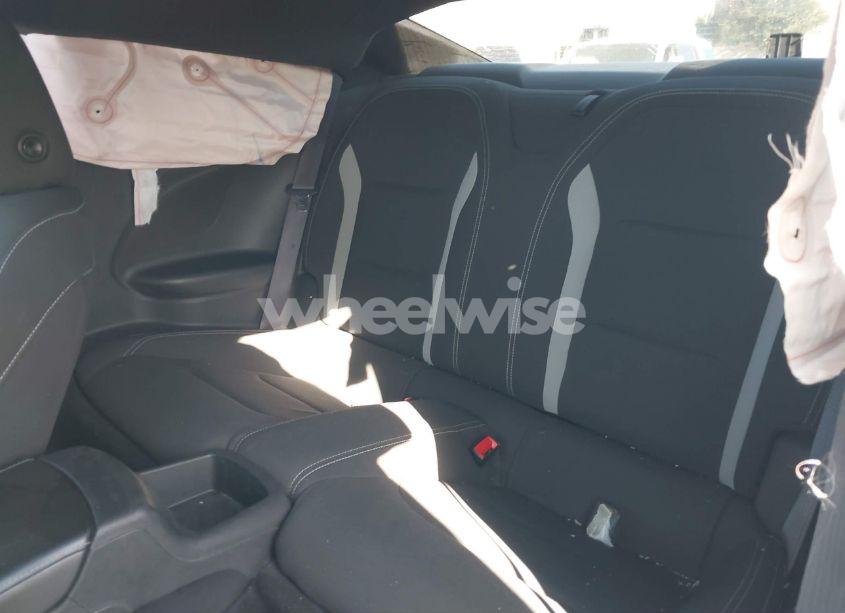 Photo 8 of 2016 Chevrolet Camaro 1LT (VIN 1G1FB1RXXG0169231)