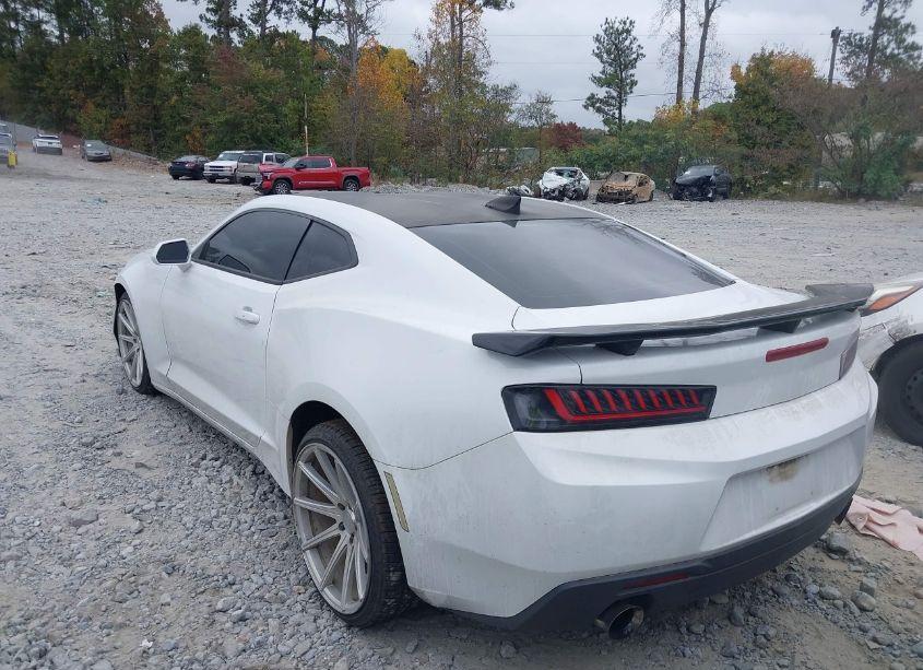 Photo 14 of 2018 Chevrolet Camaro 1LT (VIN 1G1FB1RXXJ0116150)
