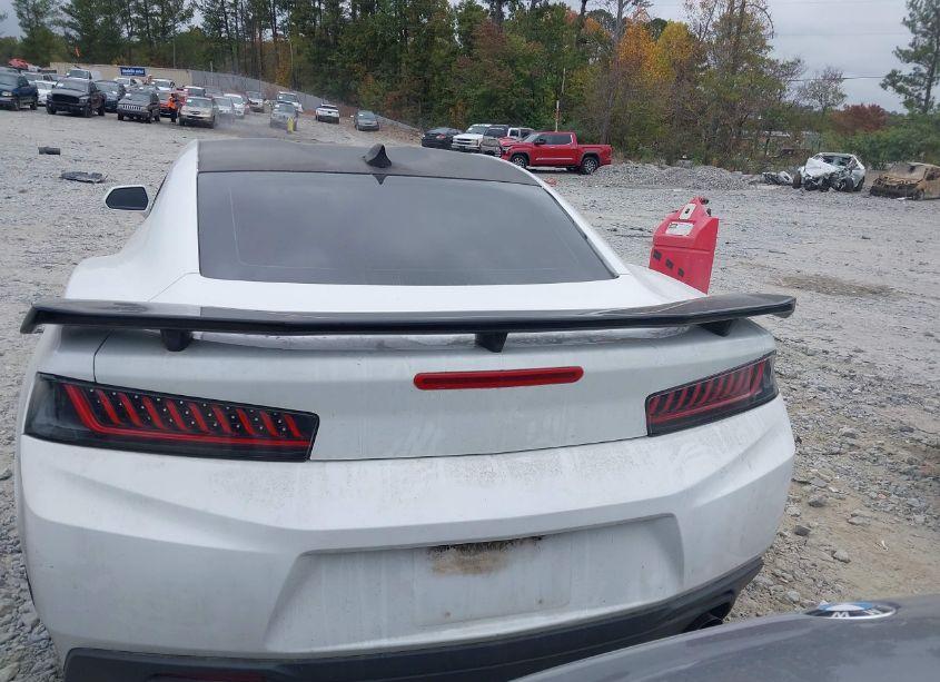 Photo 16 of 2018 Chevrolet Camaro 1LT (VIN 1G1FB1RXXJ0116150)