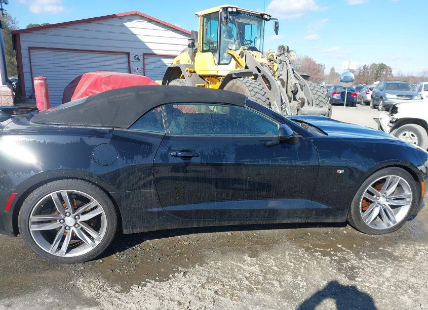 Photo 12 of 2017 Chevrolet Camaro 1LT (VIN 1G1FB3DS0H0176164)