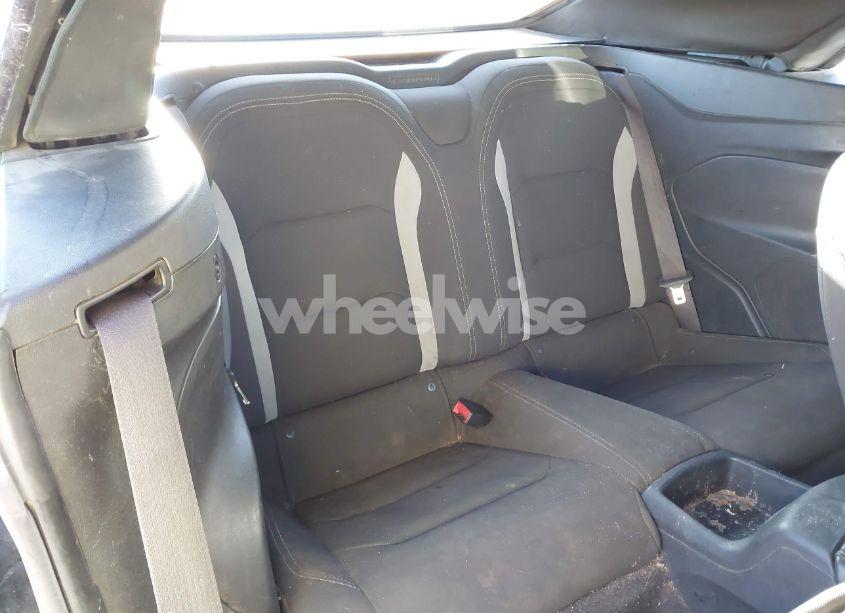 Photo 8 of 2017 Chevrolet Camaro 1LT (VIN 1G1FB3DS0H0204626)