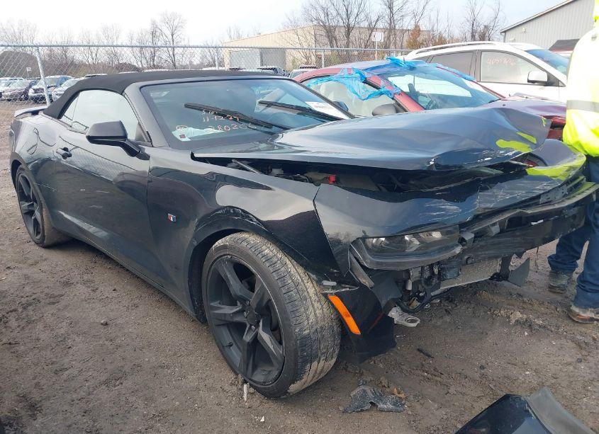 2018 Chevrolet Camaro 1LT (VIN 1G1FB3DS0J0186599) main photo
