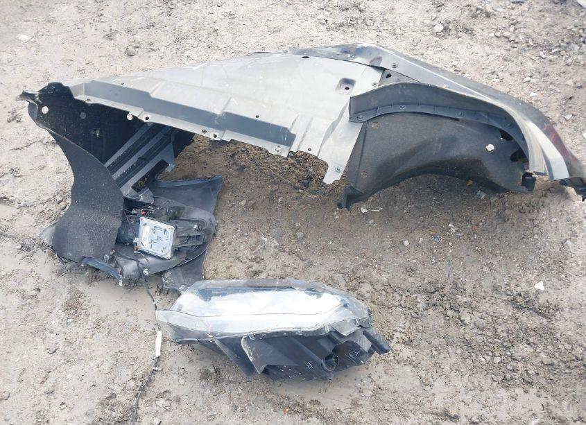 Photo 12 of 2018 Chevrolet Camaro 1LT (VIN 1G1FB3DS0J0186599)