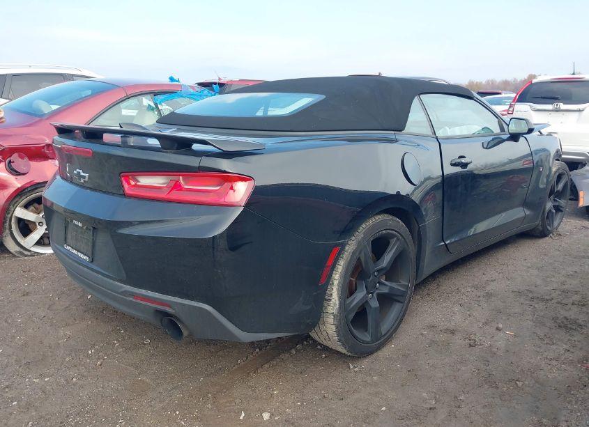 Photo 4 of 2018 Chevrolet Camaro 1LT (VIN 1G1FB3DS0J0186599)