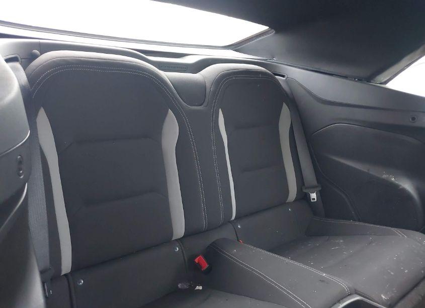 Photo 8 of 2018 Chevrolet Camaro 1LT (VIN 1G1FB3DS0J0186599)