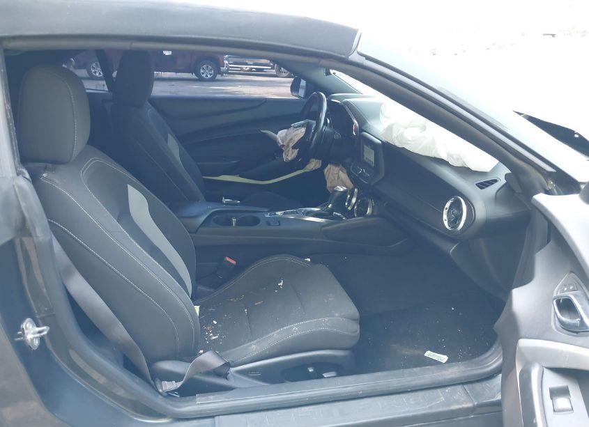Photo 5 of 2017 Chevrolet Camaro 1LT (VIN 1G1FB3DS1H0202285)