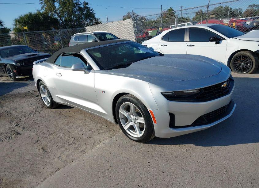 2019 Chevrolet Camaro 1LT (VIN 1G1FB3DS1K0111721) main photo