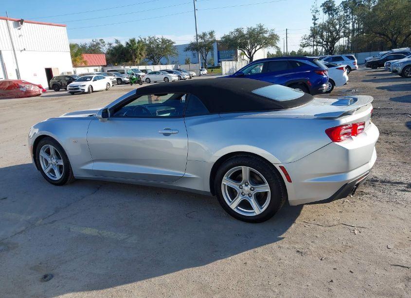 Photo 14 of 2019 Chevrolet Camaro 1LT (VIN 1G1FB3DS1K0111721)