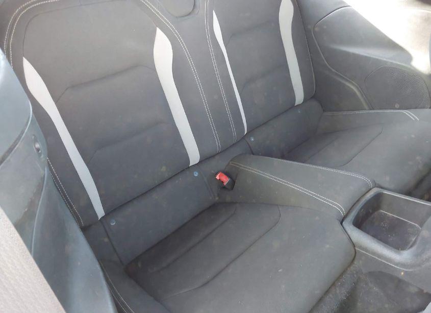 Photo 8 of 2019 Chevrolet Camaro 1LT (VIN 1G1FB3DS1K0111721)