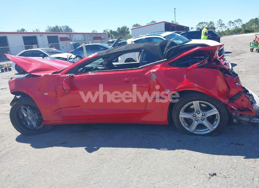 Photo 13 of 2020 Chevrolet Camaro RWD 1LT (VIN 1G1FB3DS1L0107993)