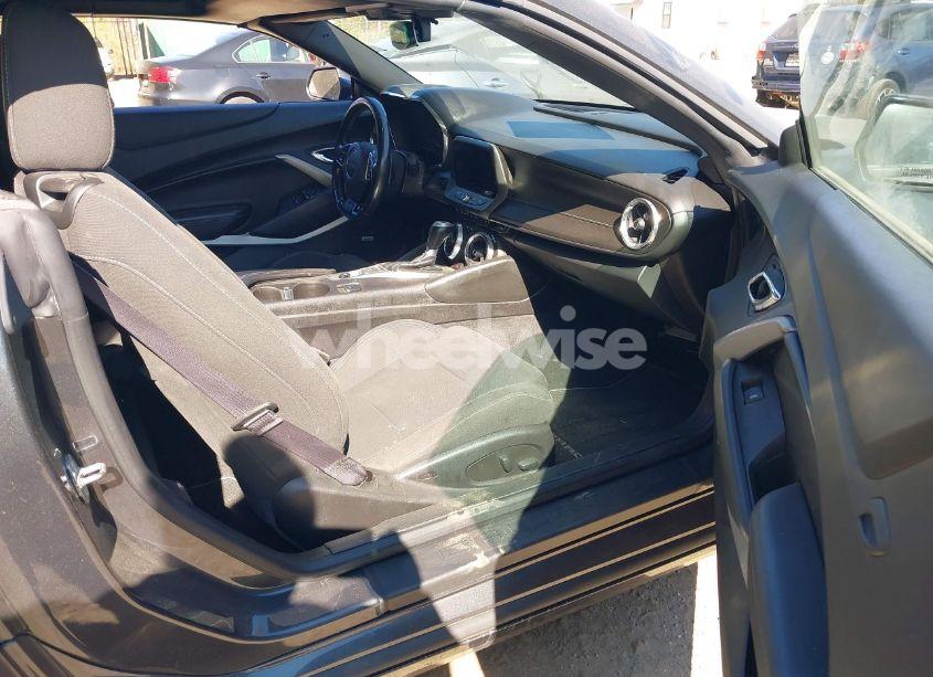 Photo 5 of 2016 Chevrolet Camaro 1LT (VIN 1G1FB3DS3G0192163)