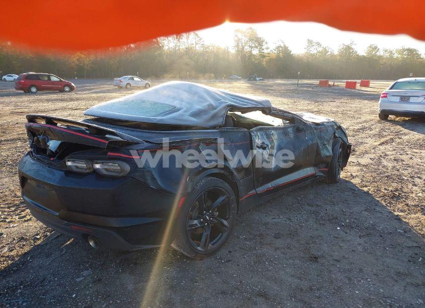 Photo 4 of 2019 Chevrolet Camaro 1LT (VIN 1G1FB3DS4K0156054)