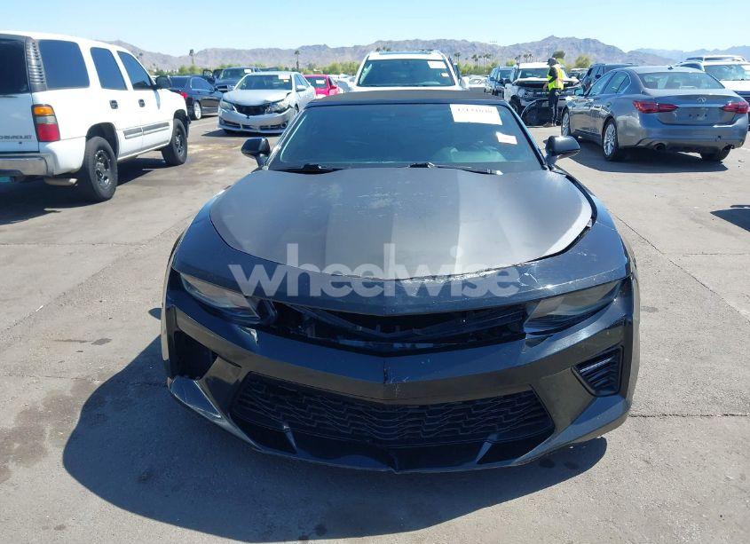 Photo 13 of 2018 Chevrolet Camaro 1LT (VIN 1G1FB3DS5J0116404)