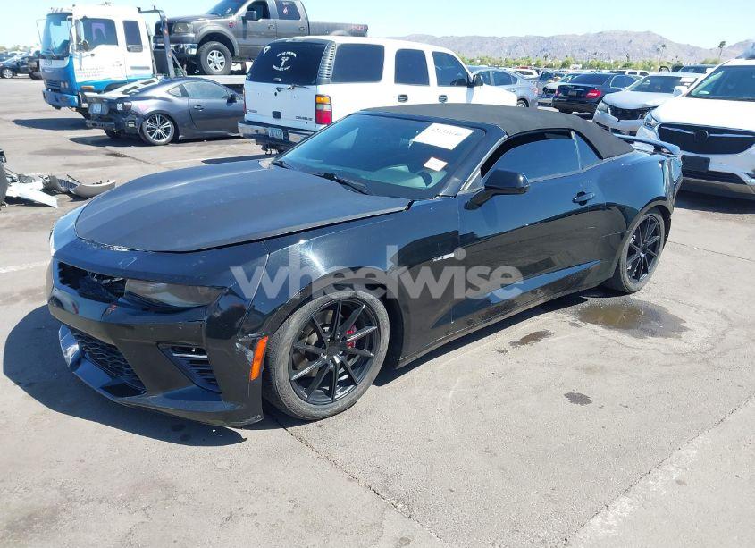 Photo 2 of 2018 Chevrolet Camaro 1LT (VIN 1G1FB3DS5J0116404)