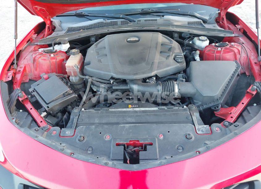 Photo 10 of 2019 Chevrolet Camaro 1LT (VIN 1G1FB3DS5K0132605)