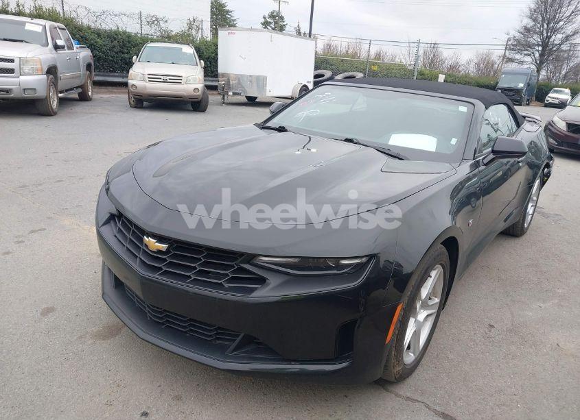 Photo 2 of 2023 Chevrolet Camaro RWD 1LT (VIN 1G1FB3DS5P0131350)