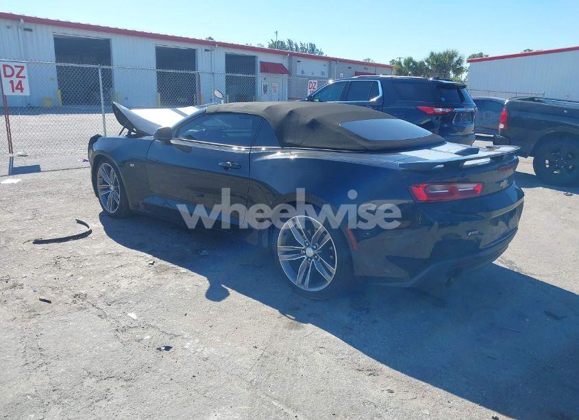 Photo 3 of 2017 Chevrolet Camaro 1LT (VIN 1G1FB3DS7H0163363)