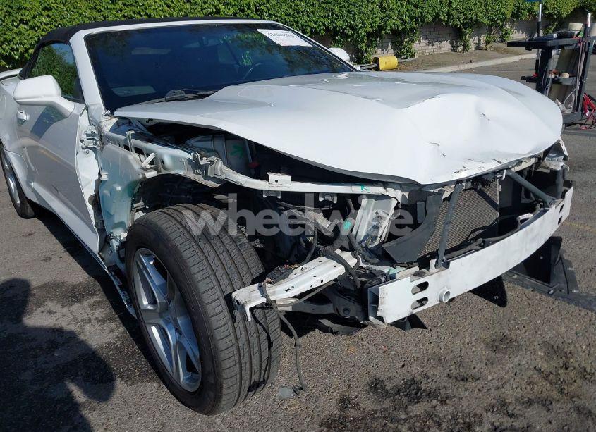 Photo 6 of 2019 Chevrolet Camaro 1LT (VIN 1G1FB3DS7K0120438)