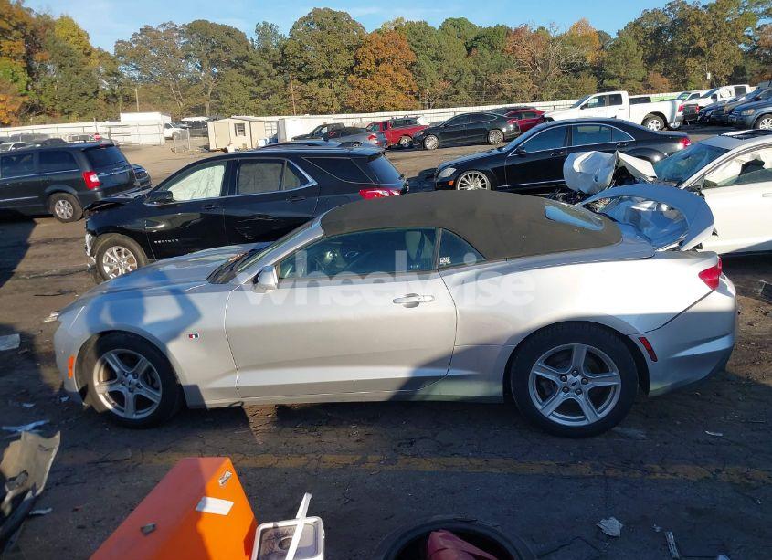 Photo 14 of 2019 Chevrolet Camaro LS/LT (VIN 1G1FB3DS7K0124988)