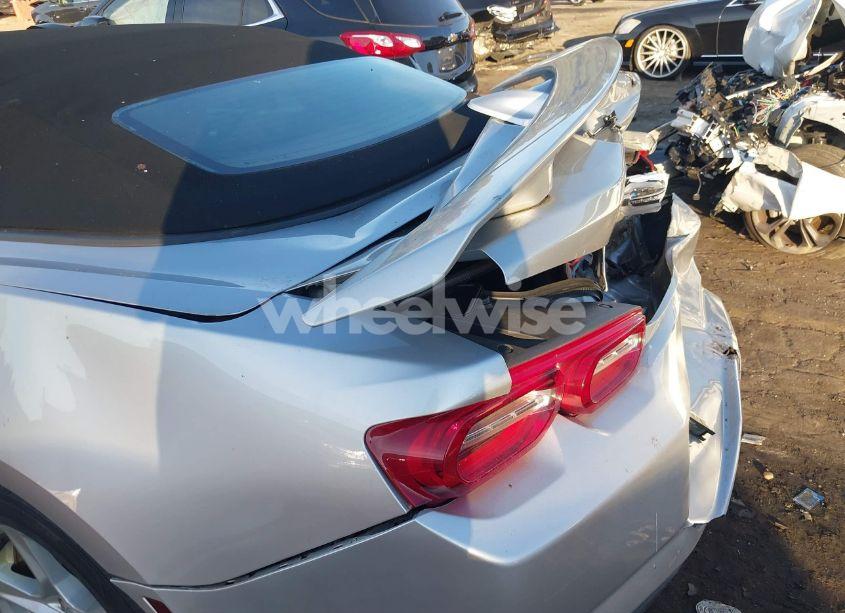 Photo 18 of 2019 Chevrolet Camaro LS/LT (VIN 1G1FB3DS7K0124988)