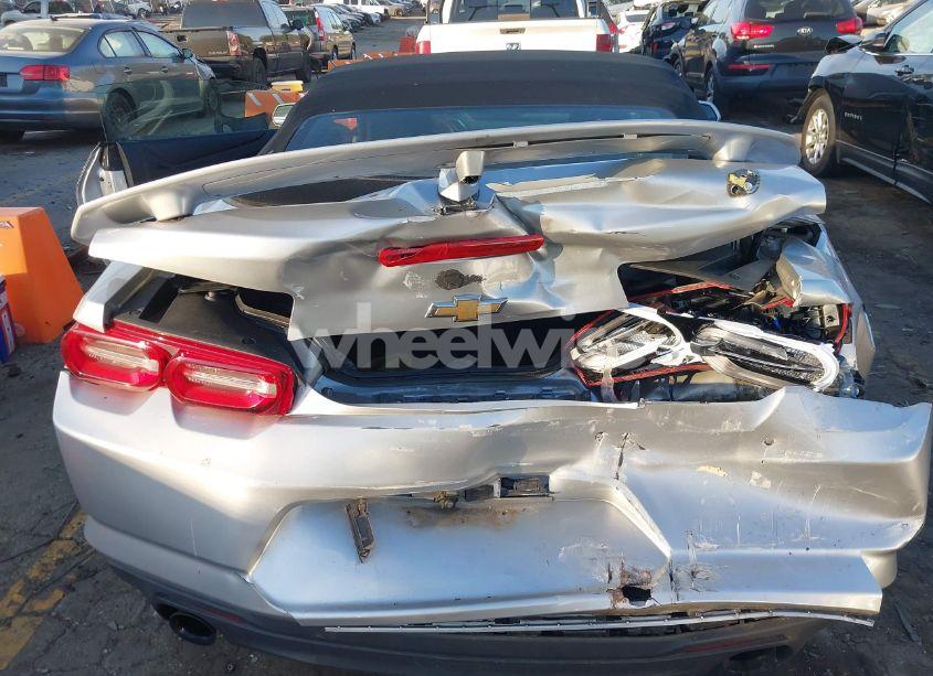 Photo 6 of 2019 Chevrolet Camaro LS/LT (VIN 1G1FB3DS7K0124988)