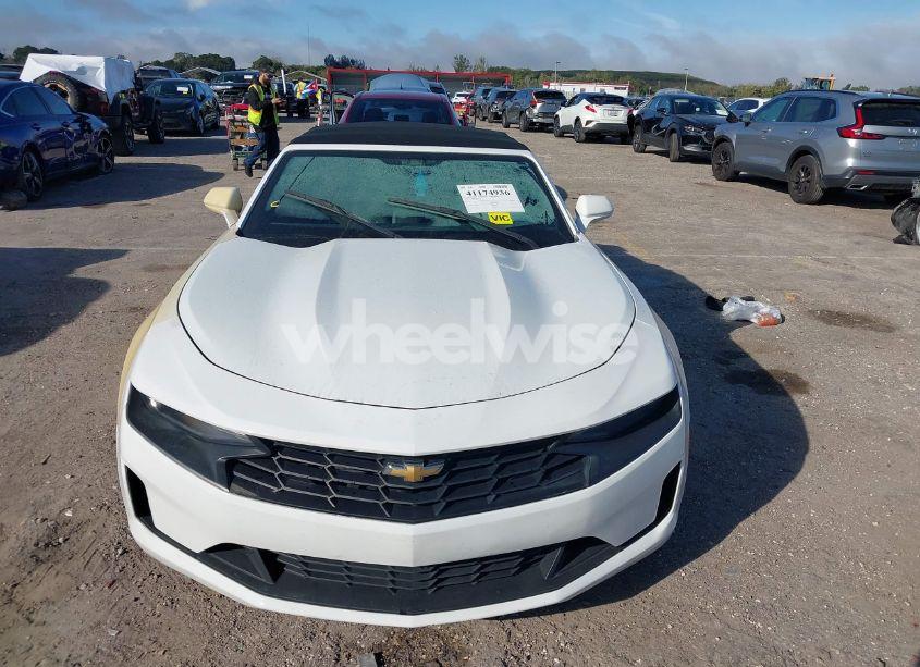 Photo 11 of 2019 Chevrolet Camaro 1LT (VIN 1G1FB3DS8K0117600)