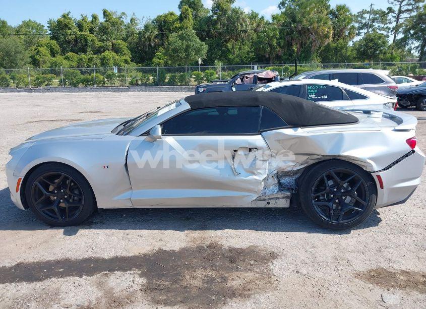 Photo 14 of 2019 Chevrolet Camaro 1LT (VIN 1G1FB3DS9K0127620)