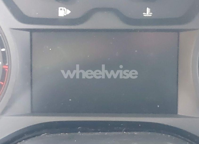 Photo 15 of 2019 Chevrolet Camaro 1LT (VIN 1G1FB3DS9K0127620)