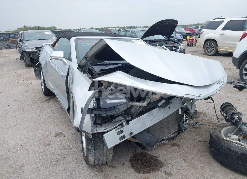 2019 Chevrolet Camaro 1LT (VIN 1G1FB3DS9K0133305) main photo