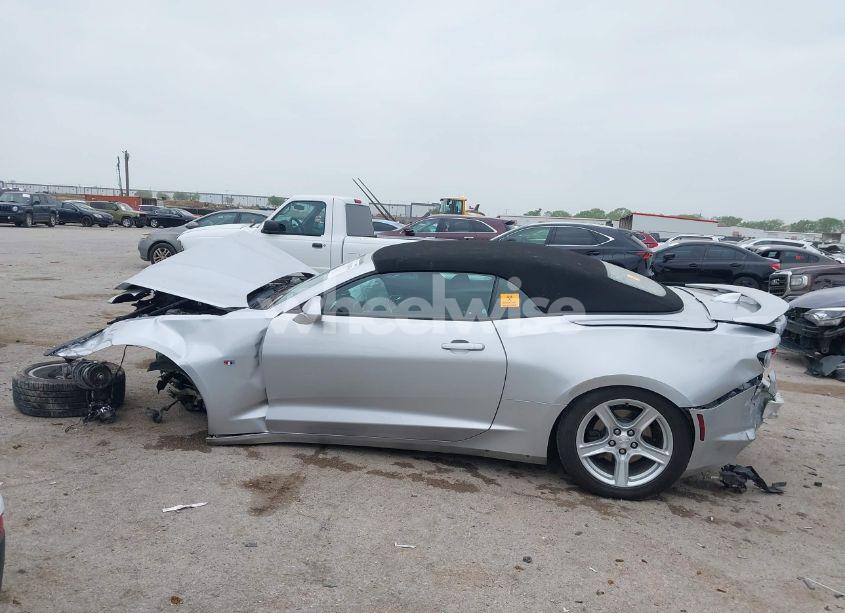 Photo 14 of 2019 Chevrolet Camaro 1LT (VIN 1G1FB3DS9K0133305)
