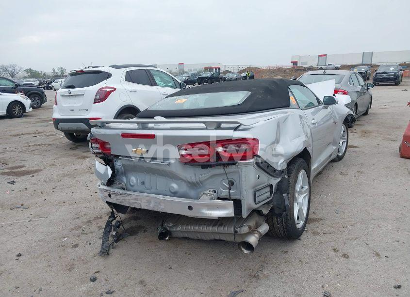 Photo 4 of 2019 Chevrolet Camaro 1LT (VIN 1G1FB3DS9K0133305)