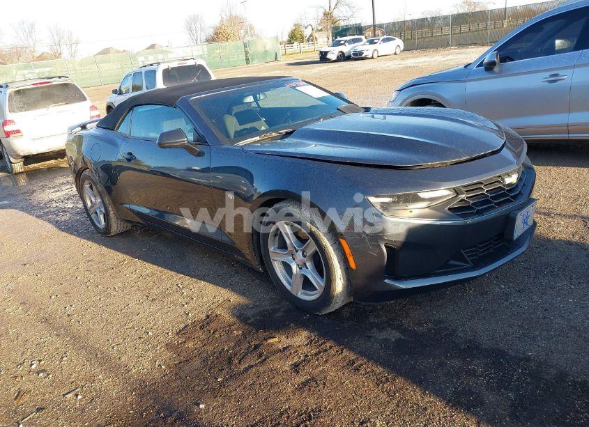 2020 Chevrolet Camaro RWD 1LT (VIN 1G1FB3DS9L0113332) main photo