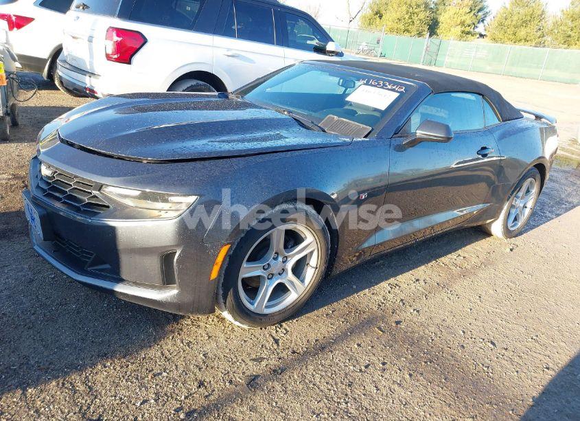 Photo 2 of 2020 Chevrolet Camaro RWD 1LT (VIN 1G1FB3DS9L0113332)