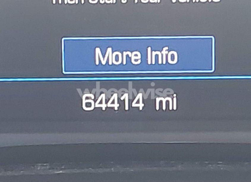 Photo 15 of 2019 Chevrolet Camaro 1LT (VIN 1G1FB3DSXK0108395)