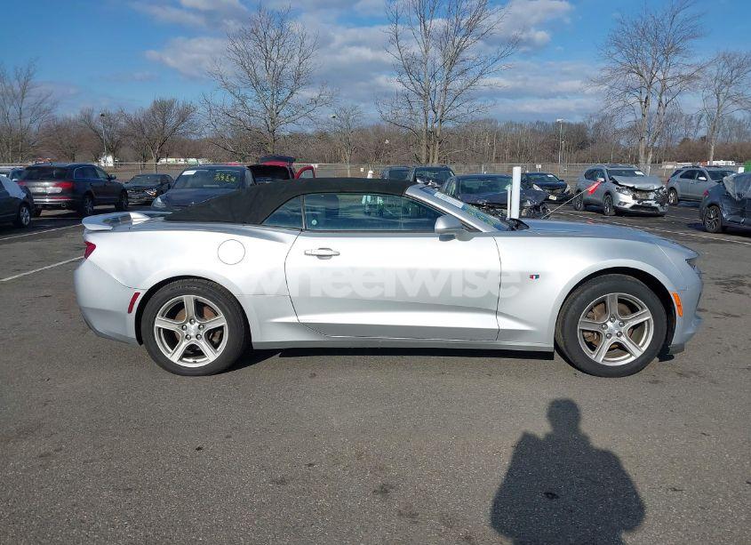 Photo 13 of 2016 Chevrolet Camaro 1LT (VIN 1G1FB3DX0G0182430)