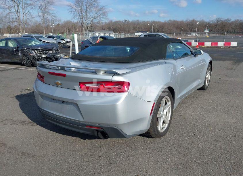 Photo 4 of 2016 Chevrolet Camaro 1LT (VIN 1G1FB3DX0G0182430)