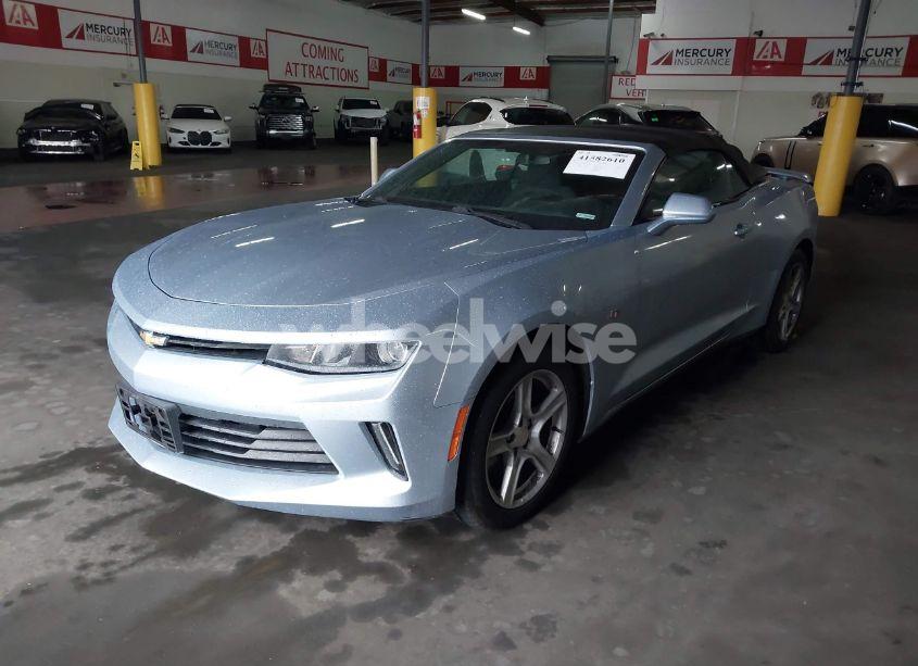 Photo 2 of 2018 Chevrolet Camaro 1LT (VIN 1G1FB3DX1J0130330)